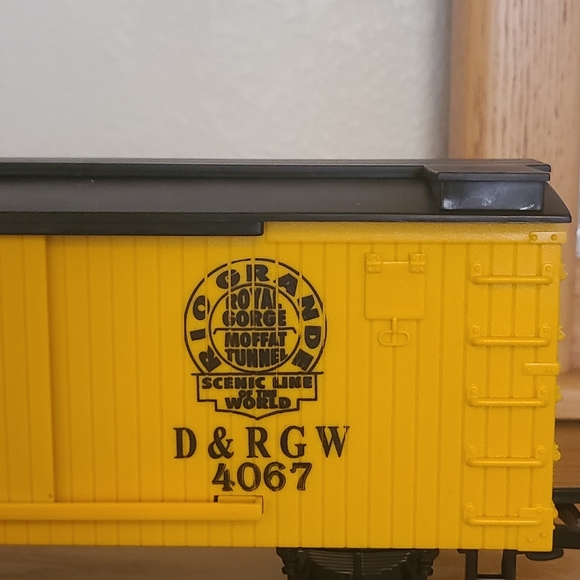 Toy Box Car - Picture 4 of 8